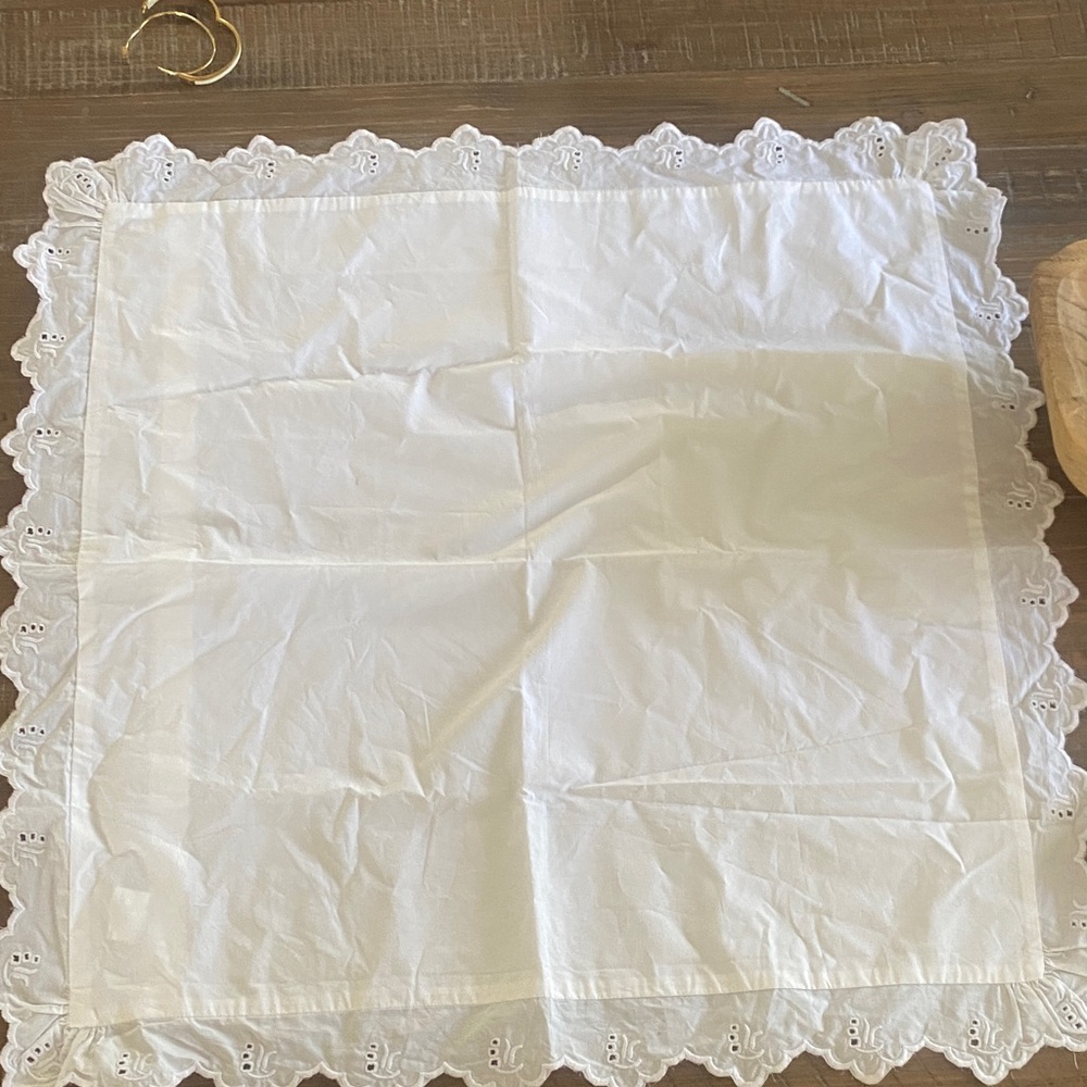 Pottery Barn White Eyelet Scallop-pillow cover